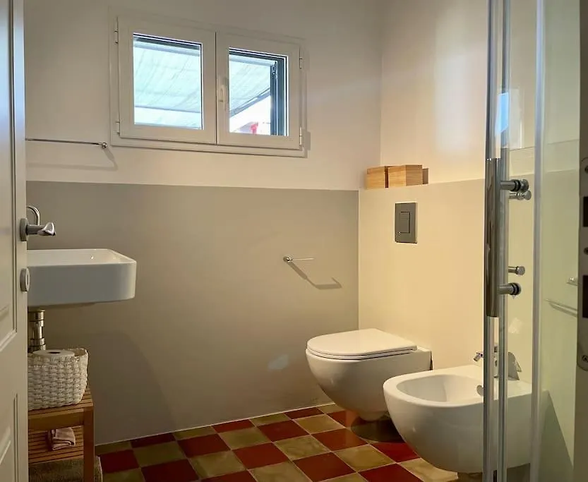 Appartamento Con Terrazza E Parcheggio Privato Pontedera Italia