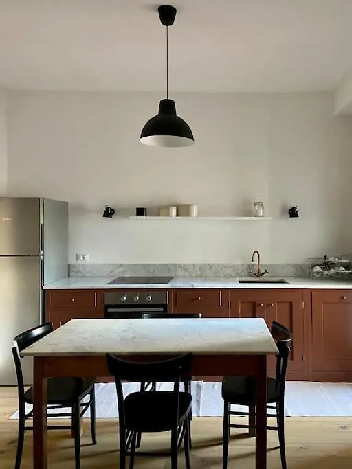 Appartamento Con Terrazza E Parcheggio Privato Pontedera 0*,  Italia